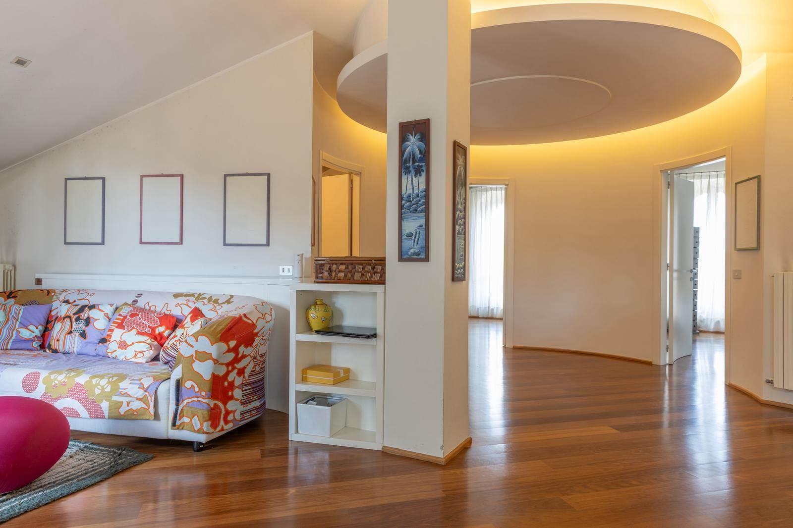 Soggiorno dell'appartamento indipendente della villa con vista panoramica a Civitanova Marche