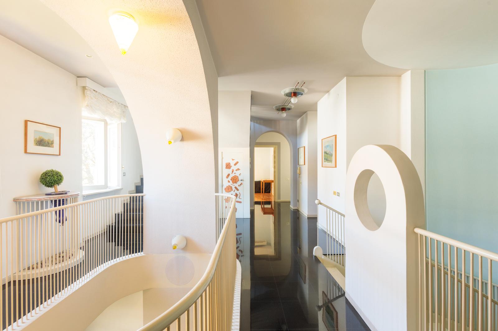 Gli Interni — Casa del Dottor Fausto, villa a Civitanova Marche